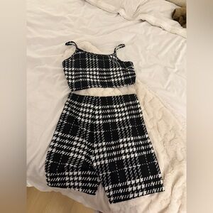 SHEIN Monochrome Patterned Apparel